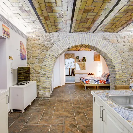 Serena's House Apartmán *